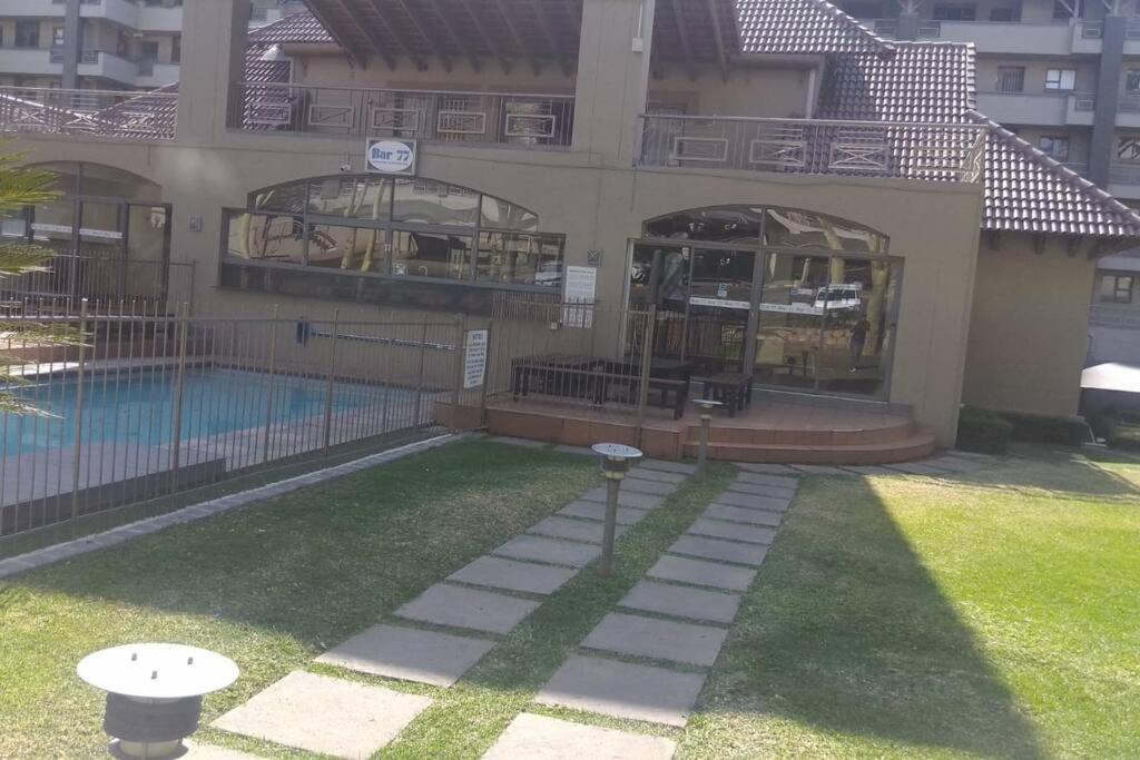 Apartment Mystay Sandton *